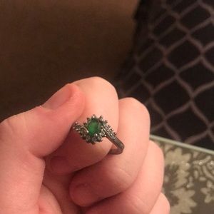 Emerald green ring
